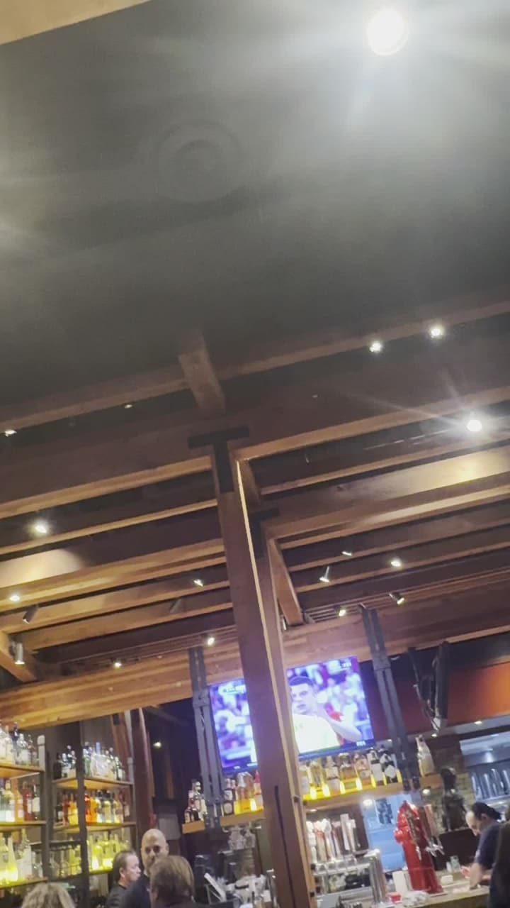 Lazy Dog Restaurant & Bar