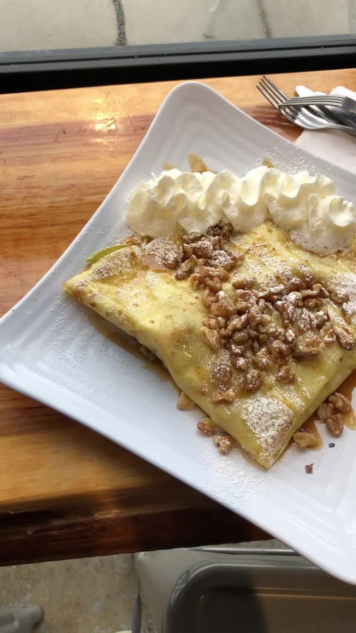 Red Bicycle Coffee & Crepes Woodbine