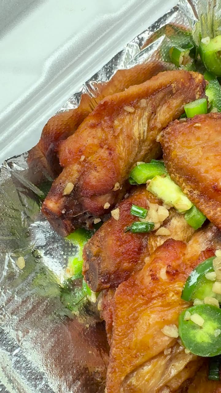 Video review of May Mei (美味居)