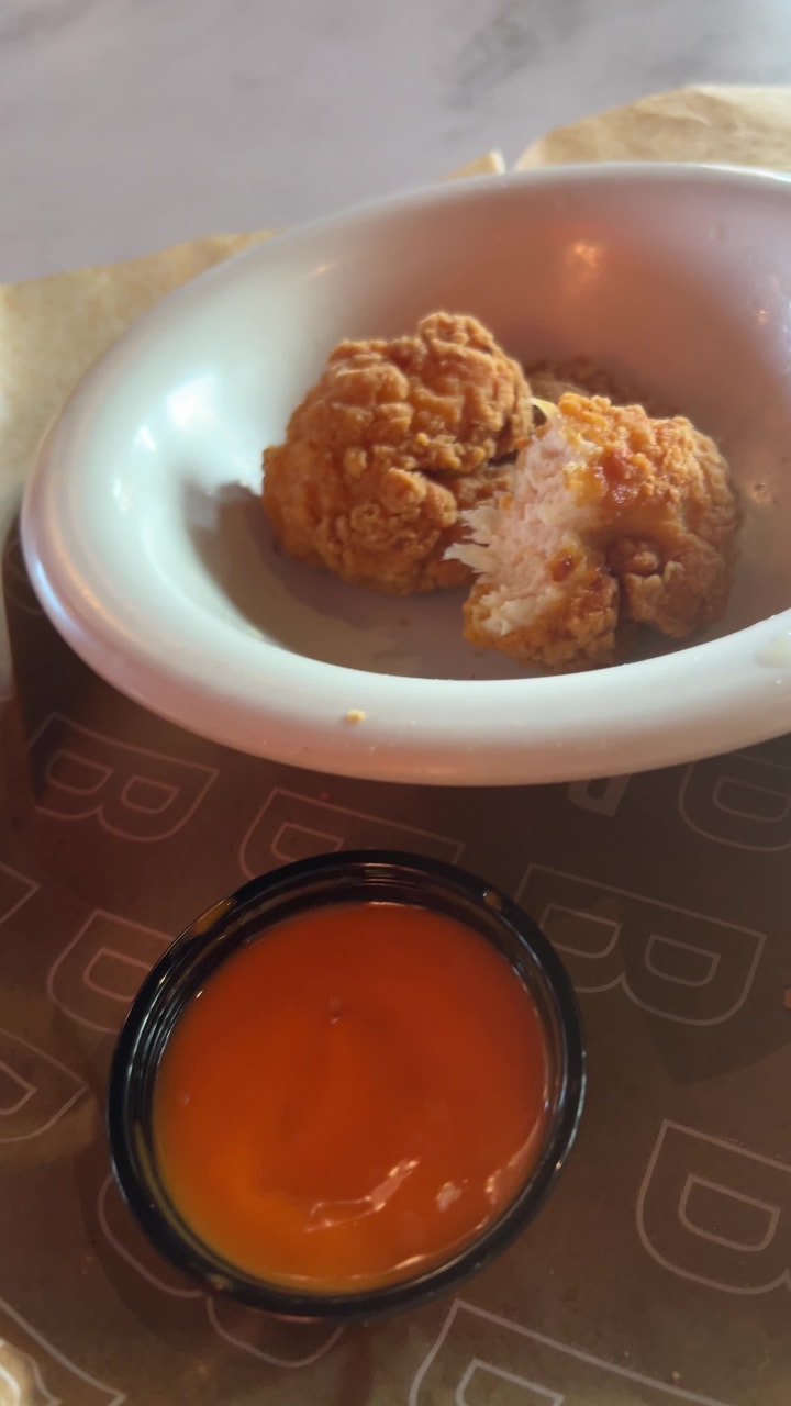 Video review of Buona