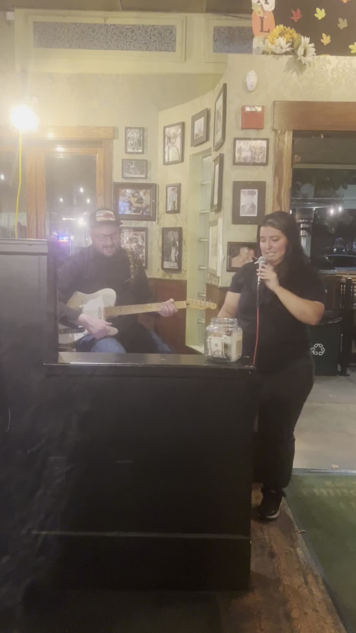 Finnegan's Marin Restaurant & Bar