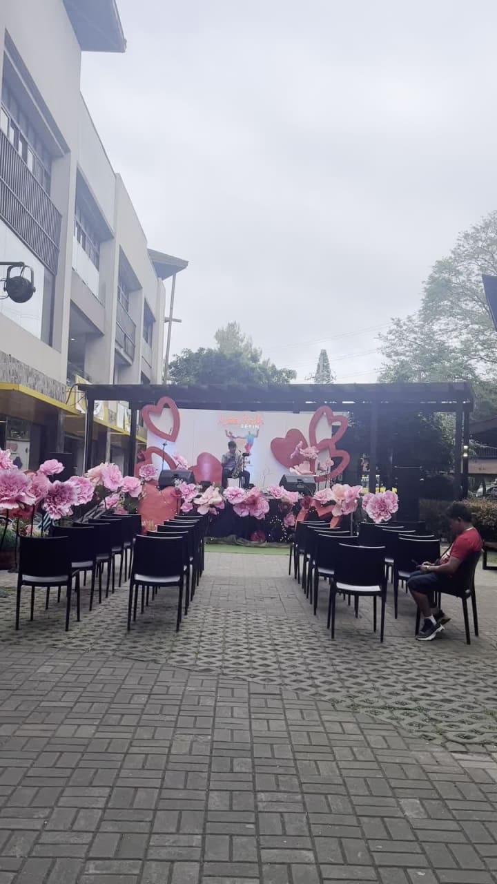 Video review of Ayala Malls Serin