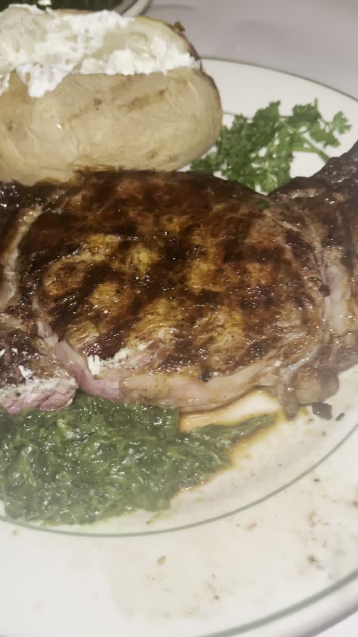 Video review of Majors Steakhouse