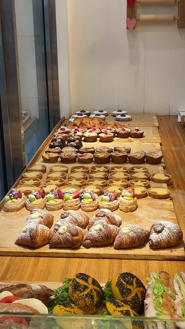 Video review of Rosetta Bakery