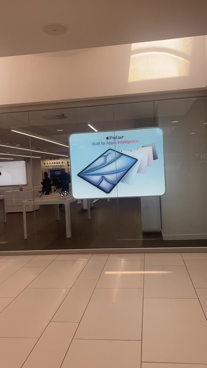 Video review of iStore