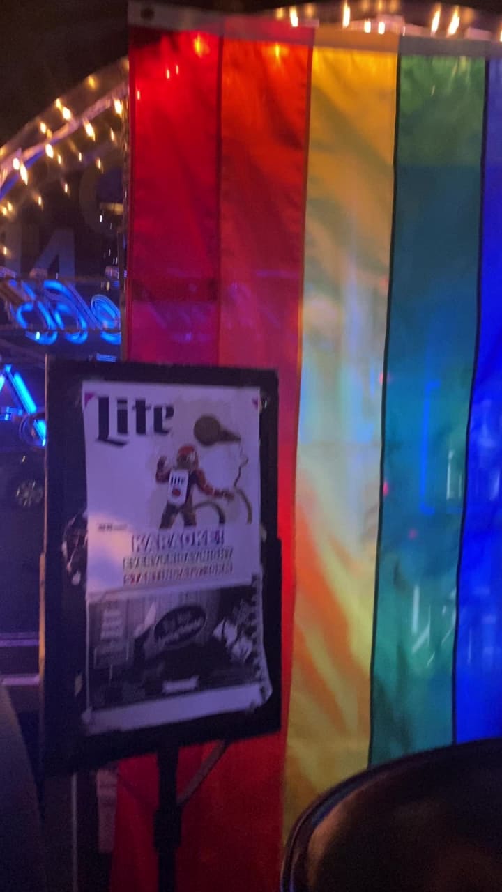 Video review of Blue Moon