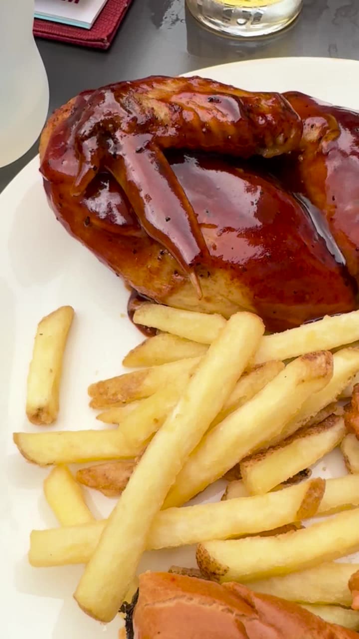 Video review of Hard Rock Cafe Amsterdam