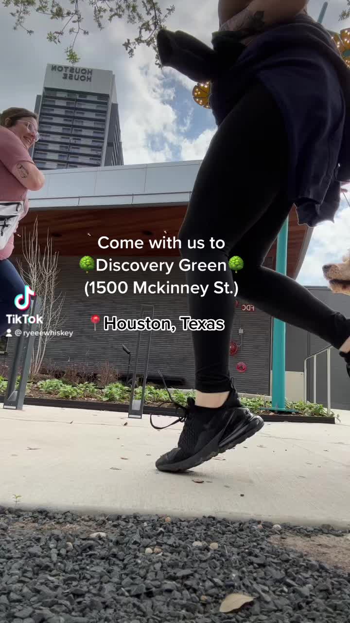 Video review of Discovery Green