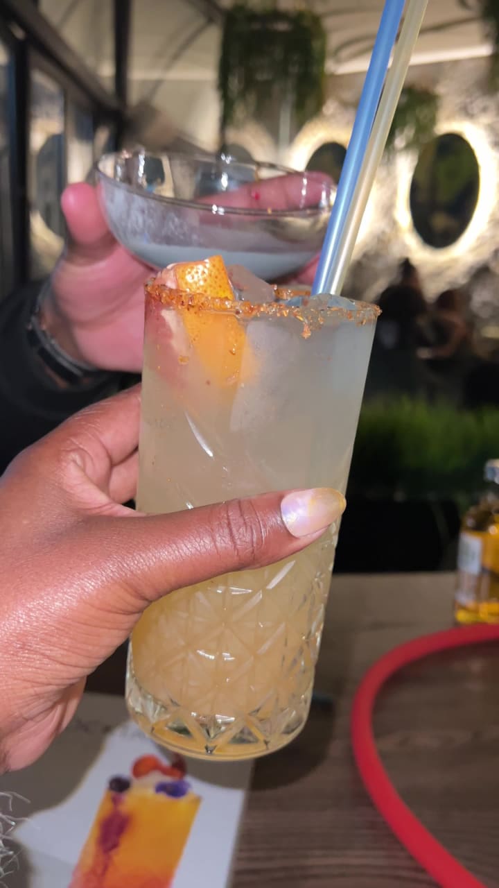 Video review of News Cafe