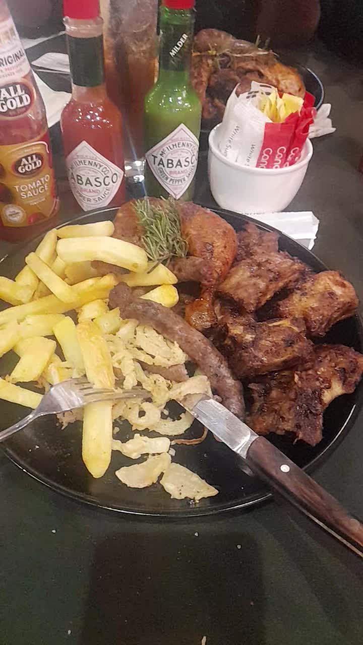 Cappuccinos Cafe & Pizzeria