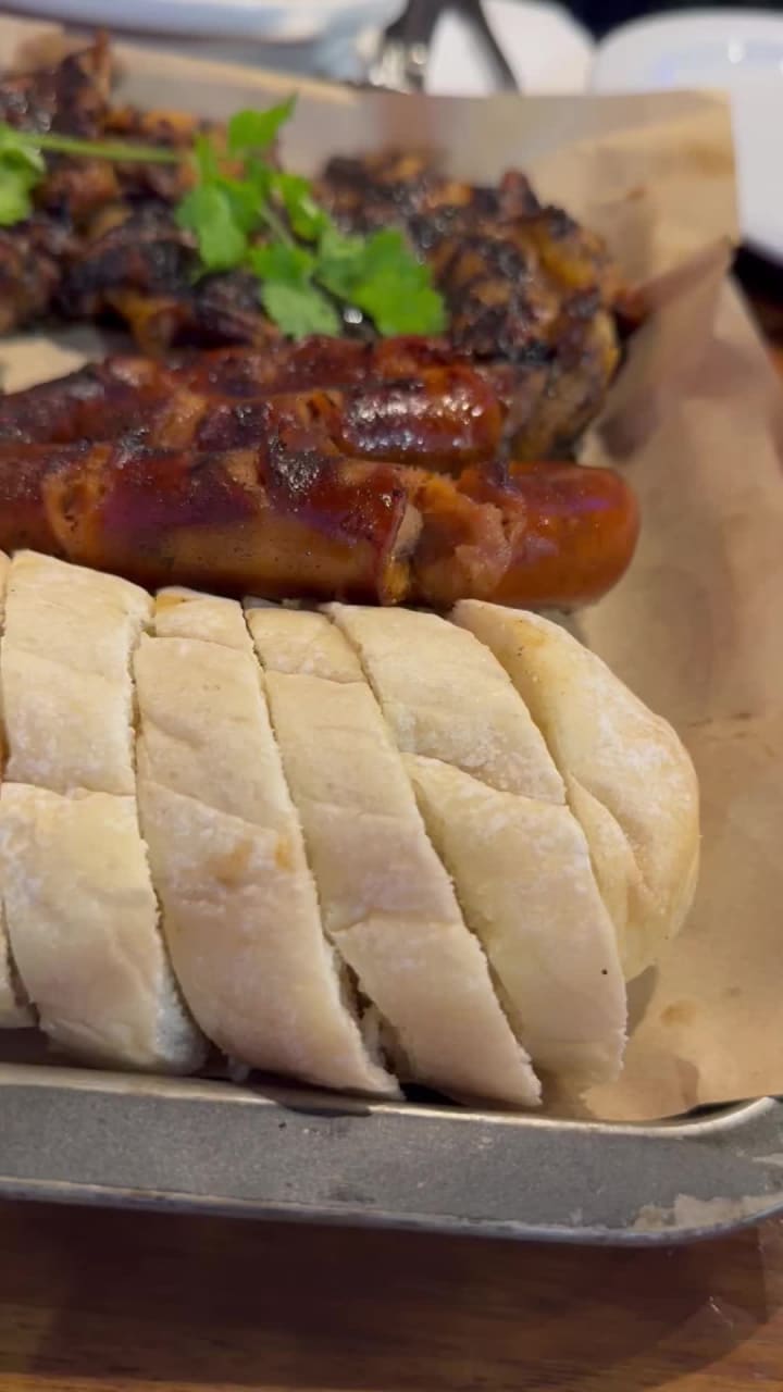 Video review of TGI Fridays