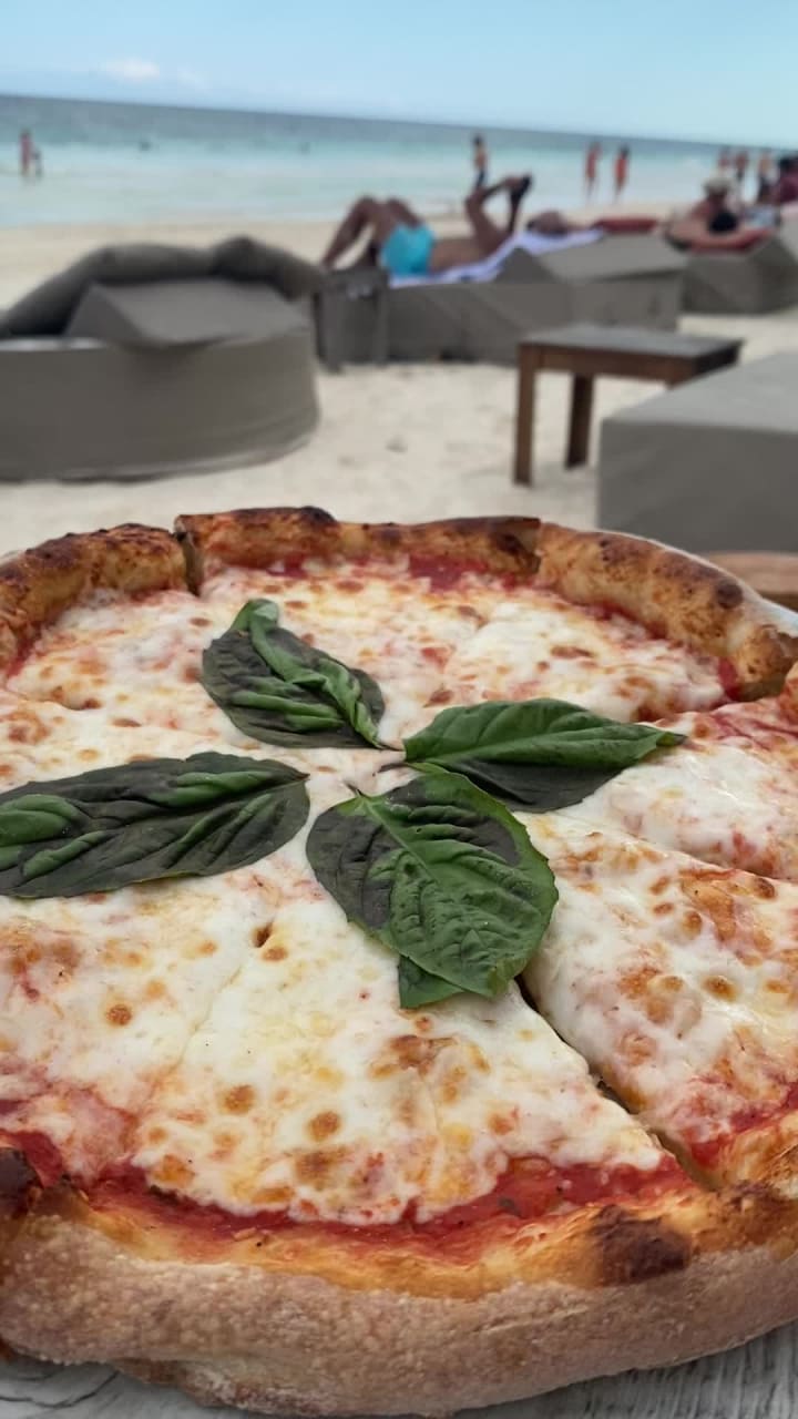 Mia Restaurant & Beach Club