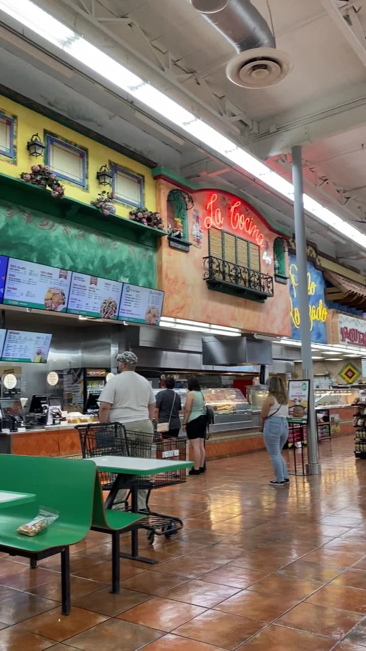 Vallarta Supermarkets