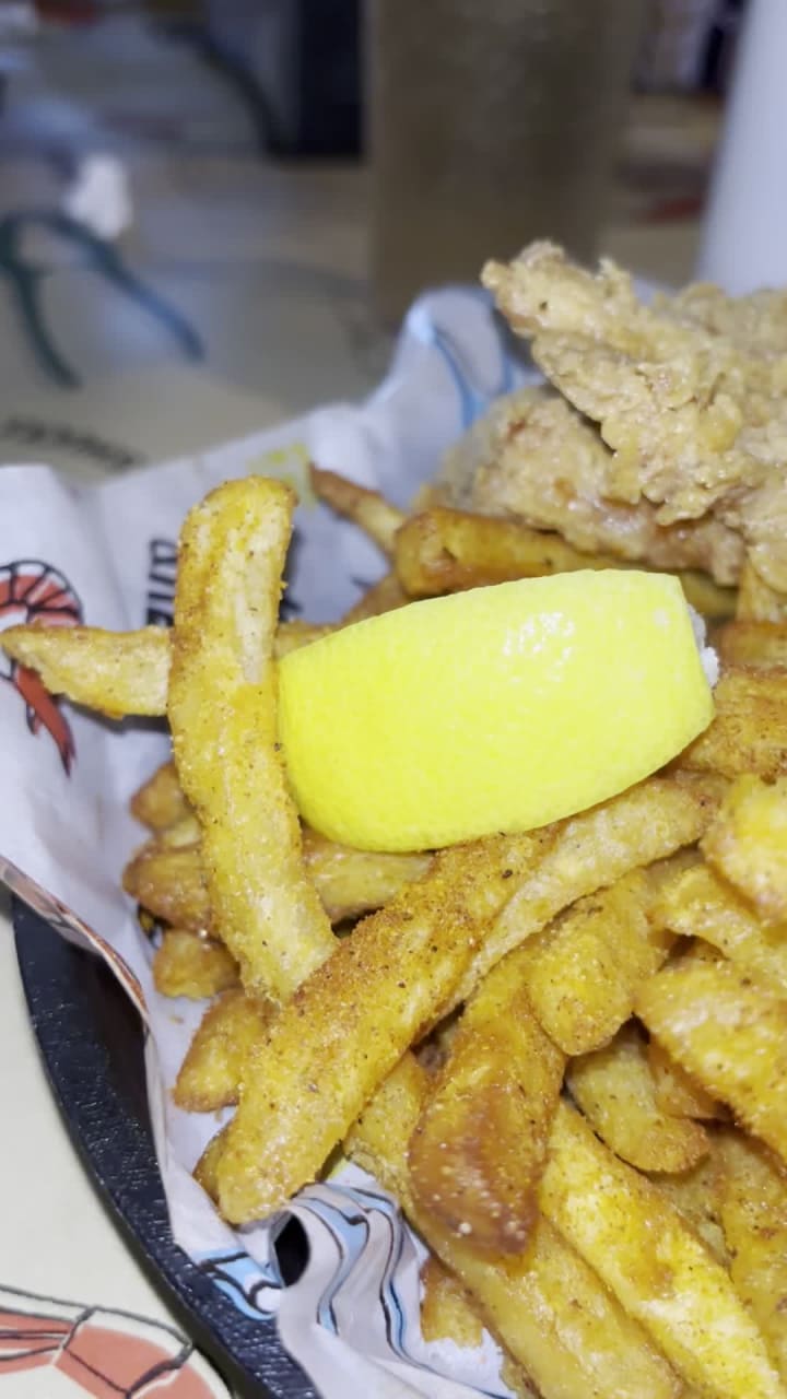 Hook & Reel Cajun Seafood & Bar