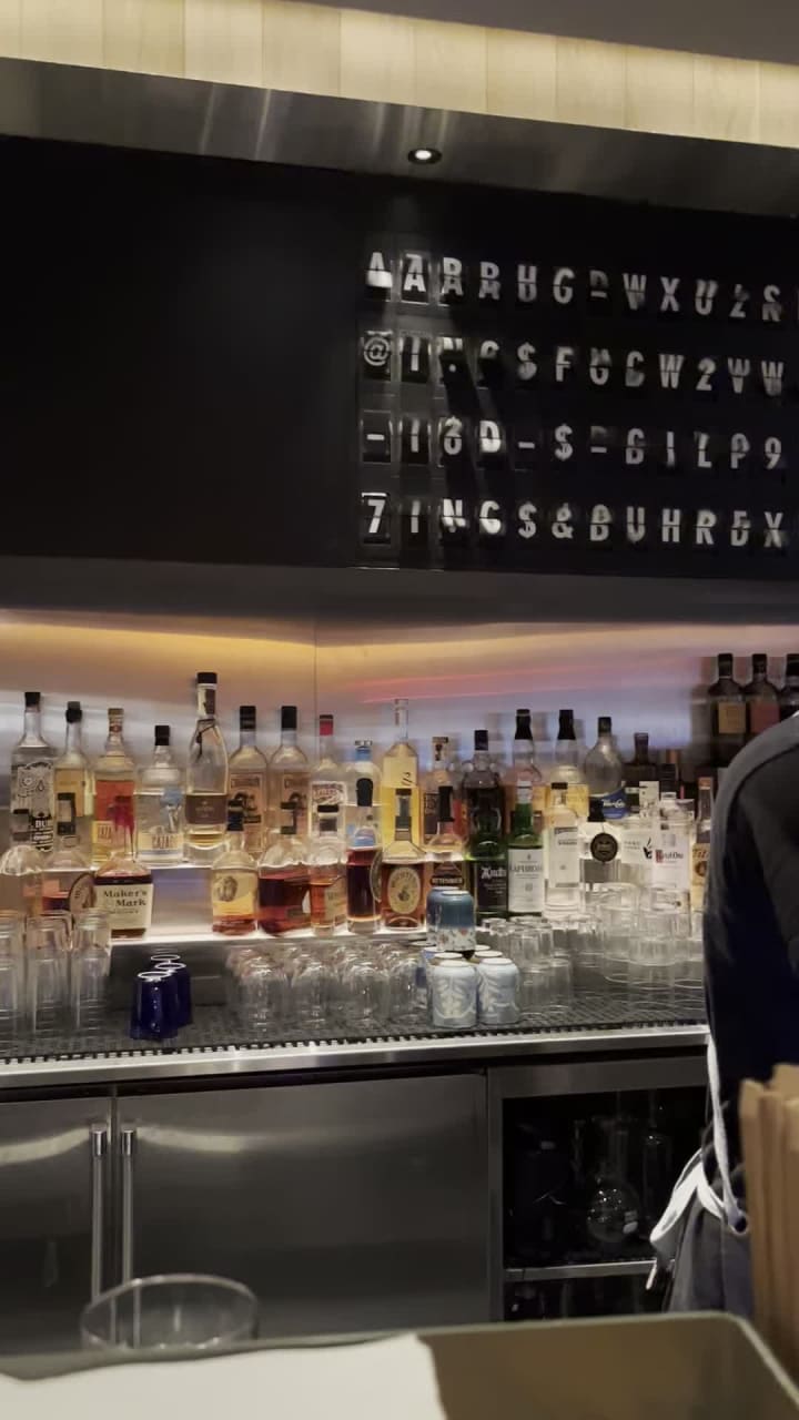 Video review of Momofuku Noodle Bar