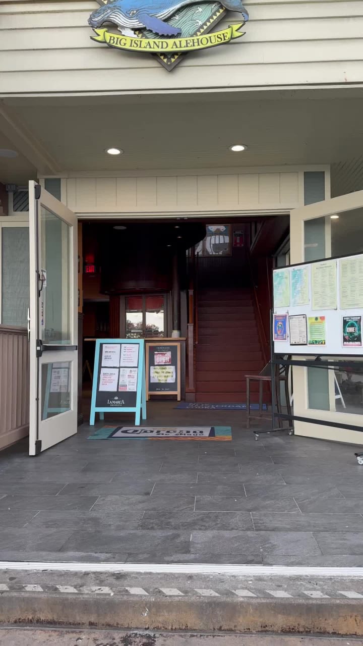 Video review of Humpy's Big Island Alehouse