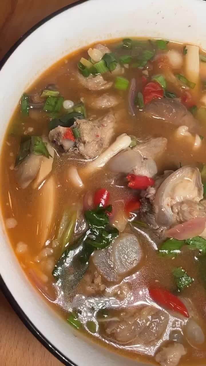 Video review of Hug Esan