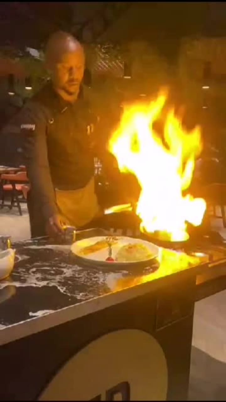 Banana Republic - Sandton City