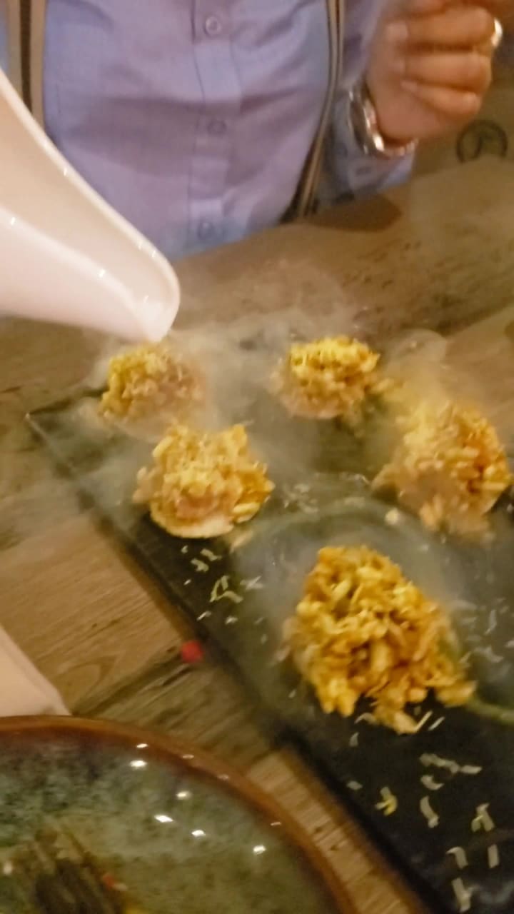 Farzi Café Square One