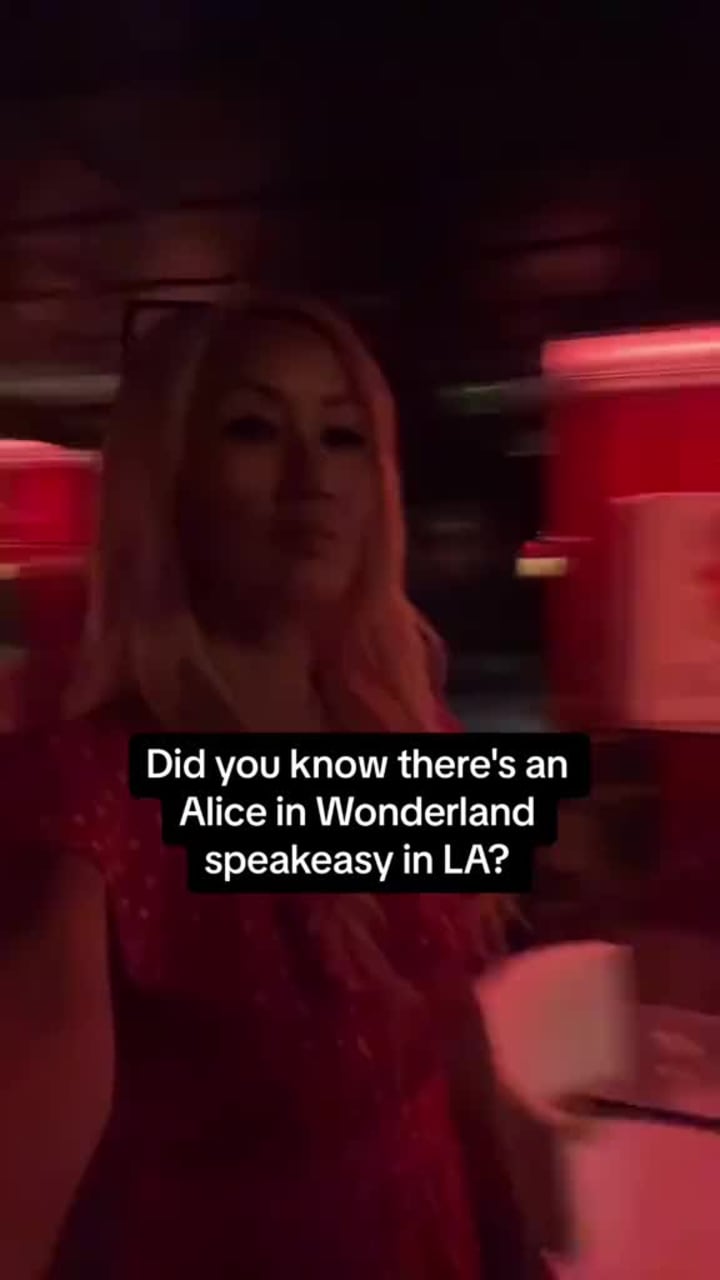 Video review of SLS Hotel Outside Lounge