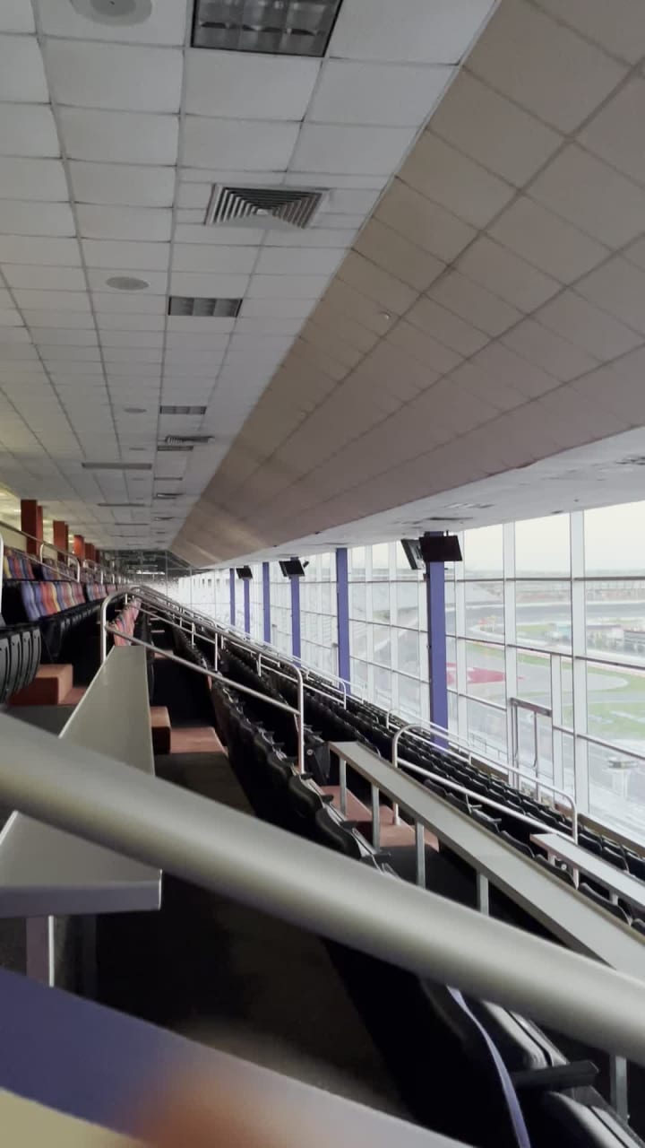 Video review of The Speedway Club