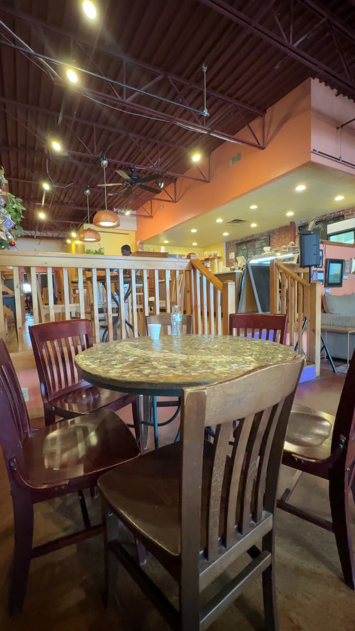 Video review of 45 South Cafe