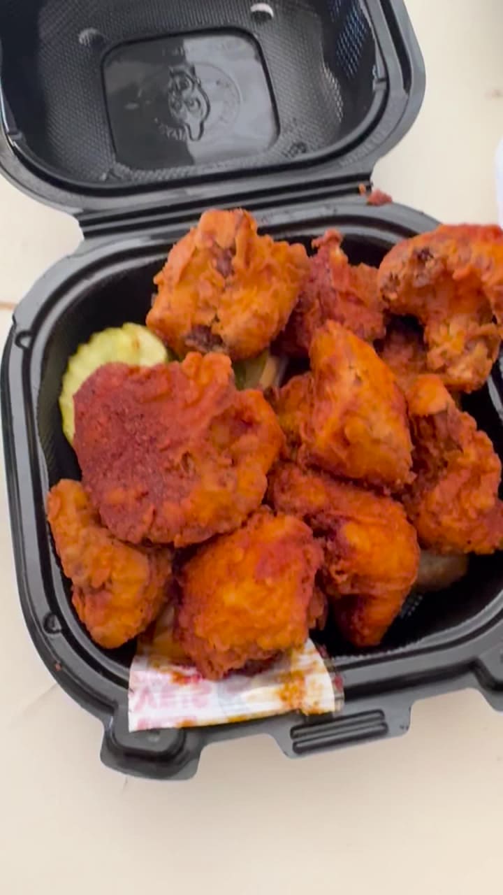 Dave’s Hot Chicken 