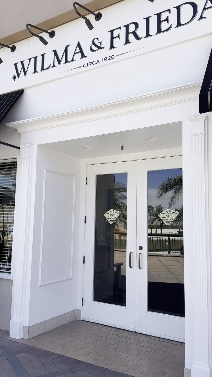 Wilma & Frieda's Cafe