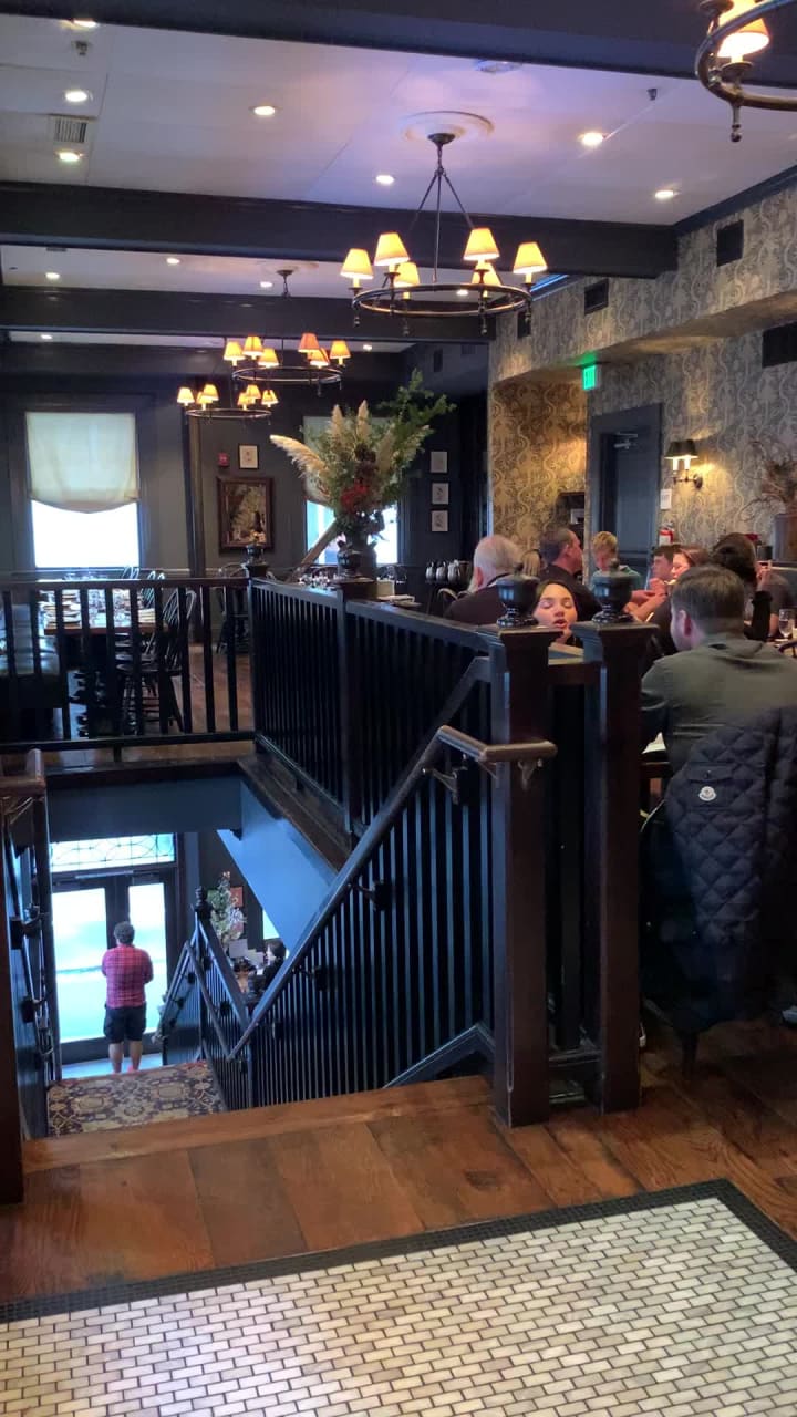 Video review of Wayfare Tavern