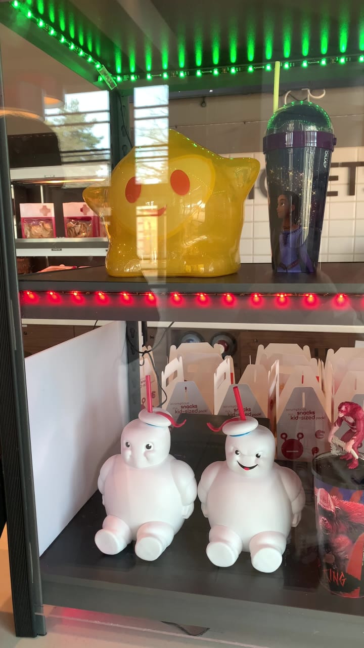 Video review of AMC Oak Tree 6