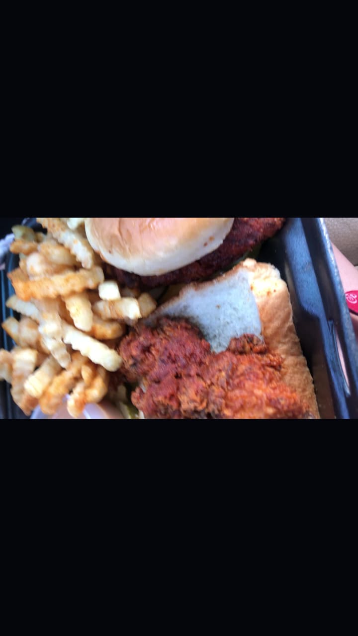 Video review of Dave's Hot Chicken
