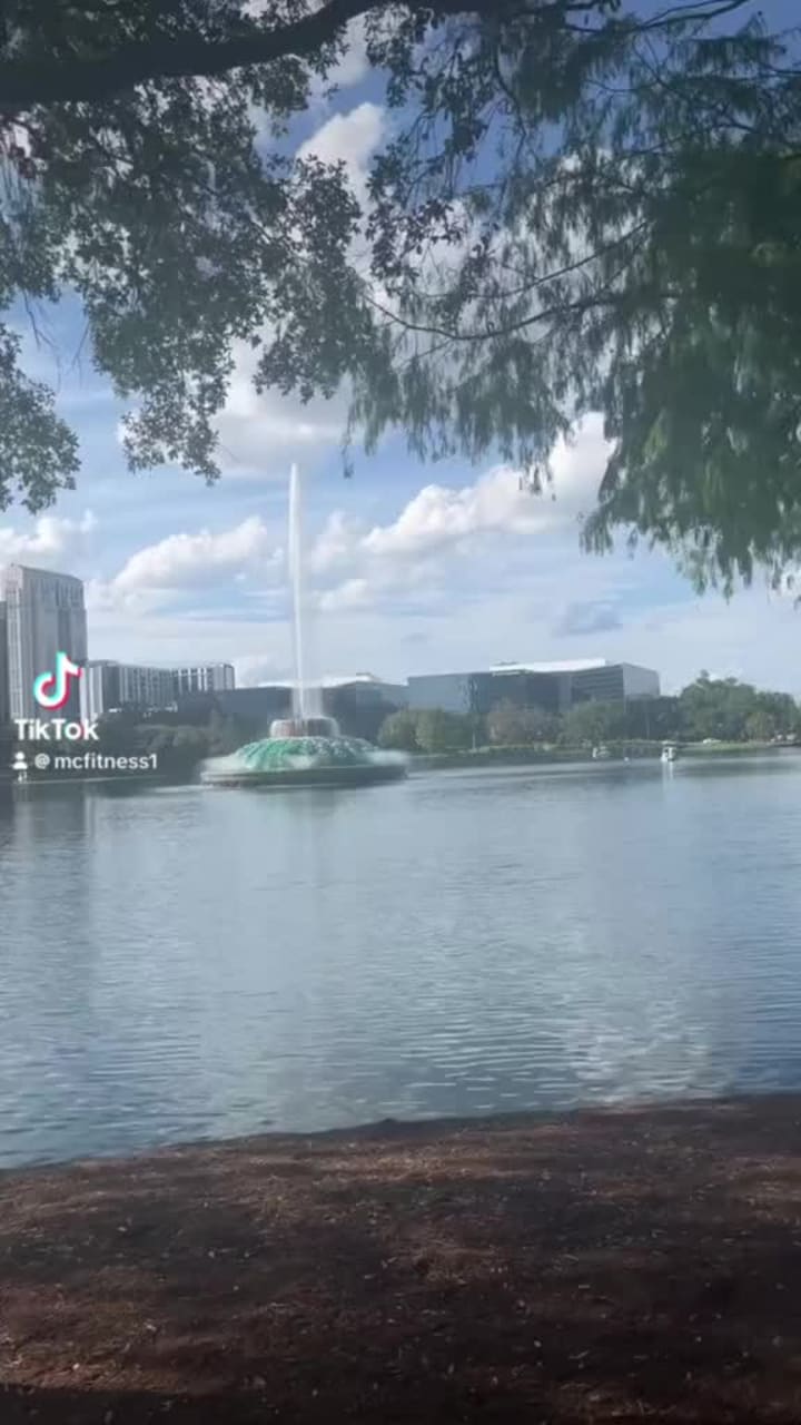 Lake Eola Park