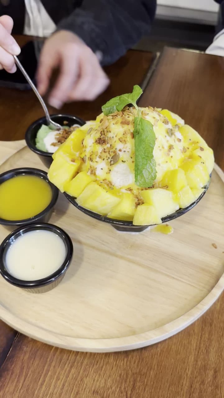 Video review of U Dessert Story