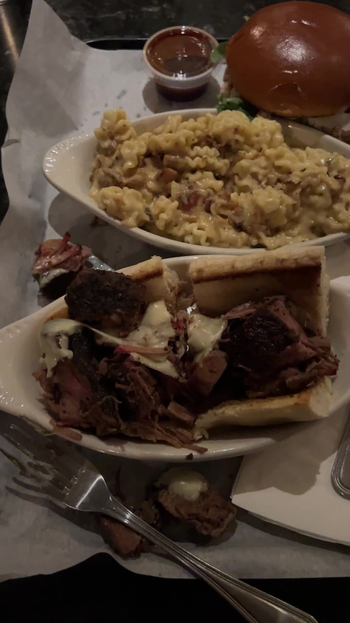 Tank House BBQ & Bar