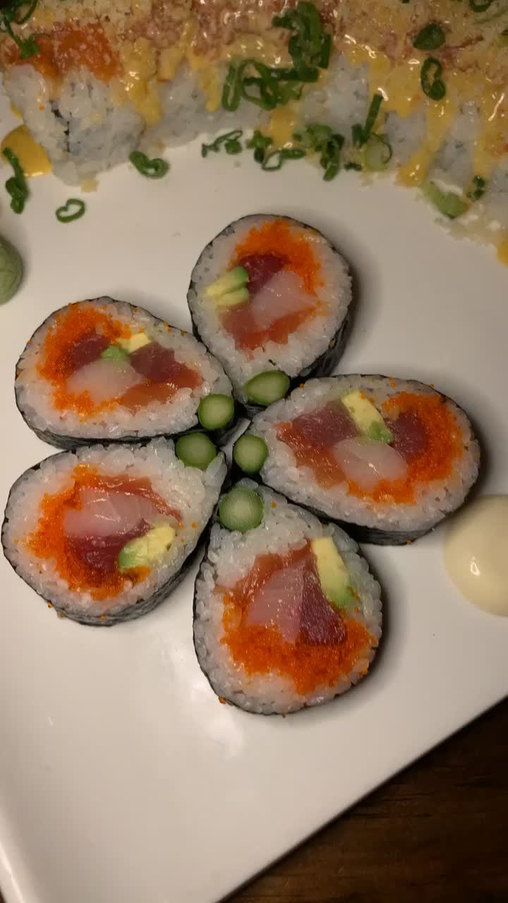 Rock-n-Sake Bar & Sushi
