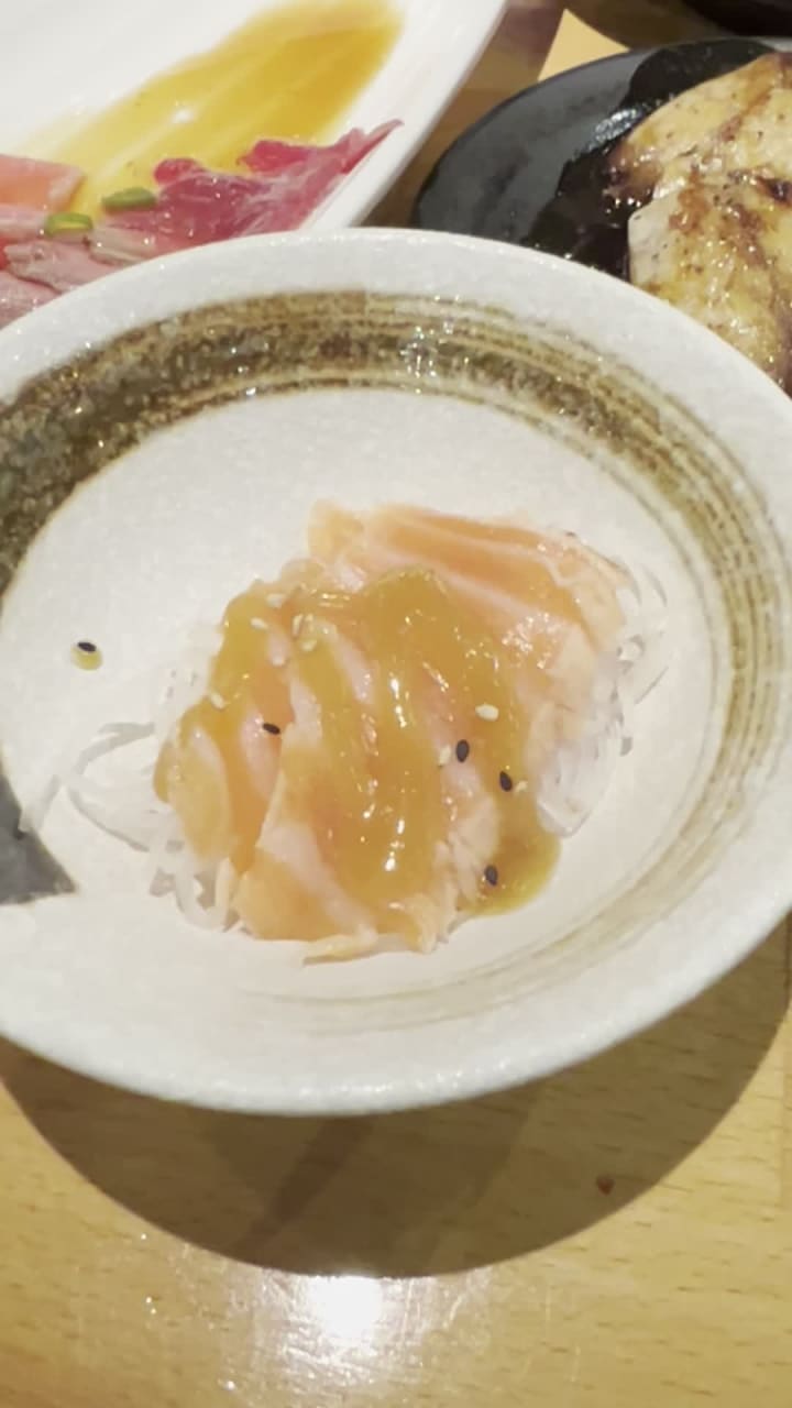 Video review of KaKa All You Can Eat