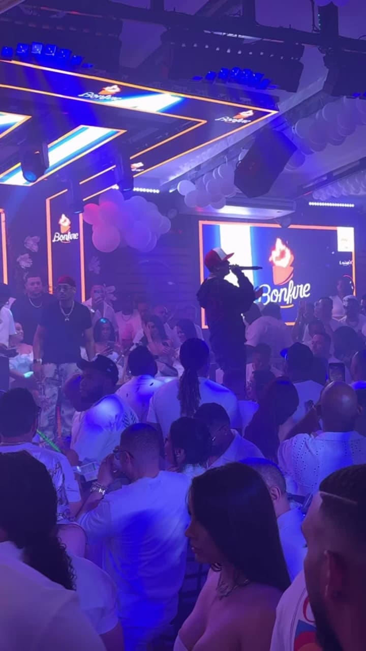 Bonfire Restaurant and Lounge