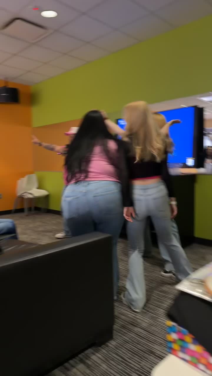 Round 1 - Coronado Center