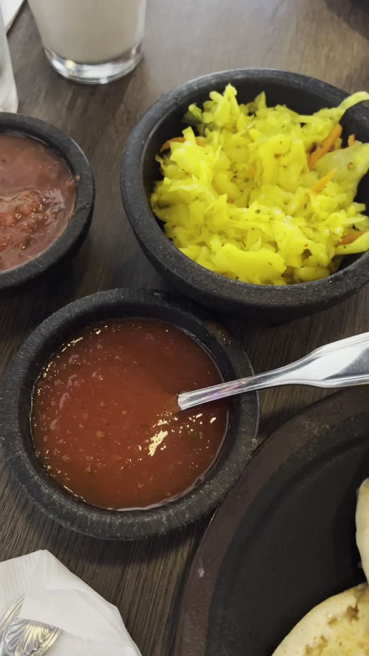 Rosis Salvadorian Fusion Cuisine