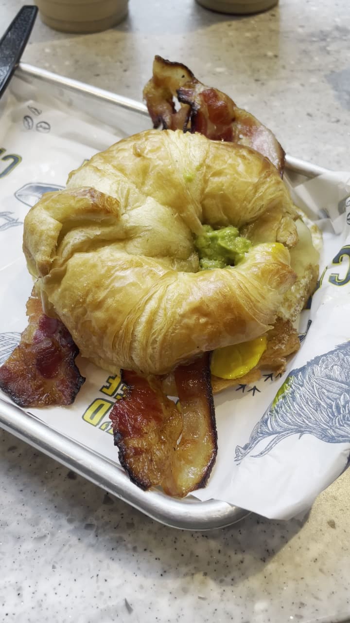 CRACK'D Kitchen & Coffee