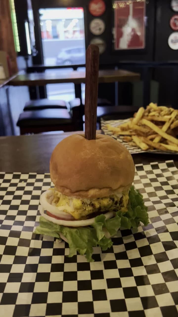 Video review of The Balboa Bar & Grill