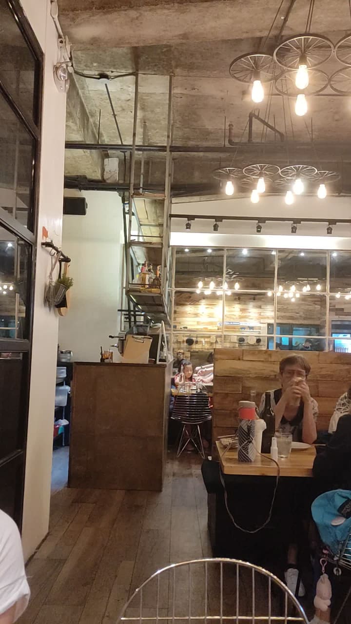 Blake’s Wings & Steaks - Salcedo St. Makati