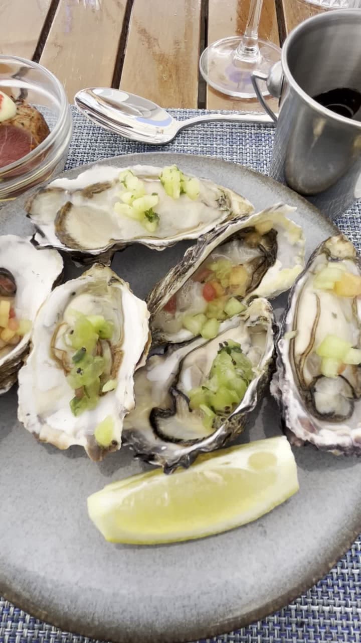 Tobago's Restaurant, Bar and Terrace