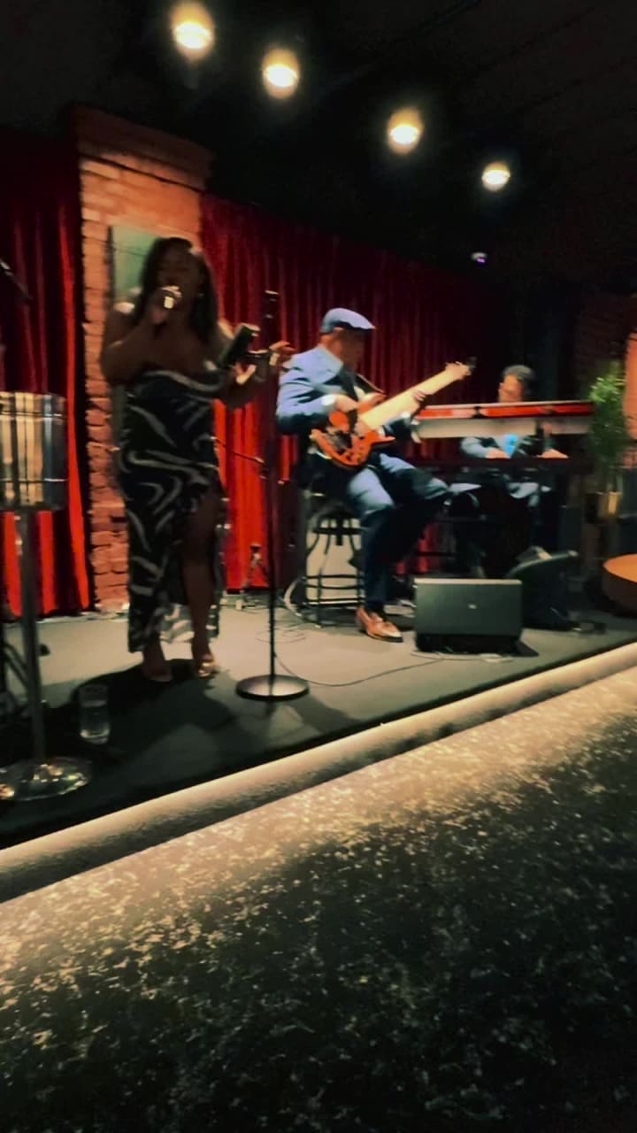 Charleston's Restaurant