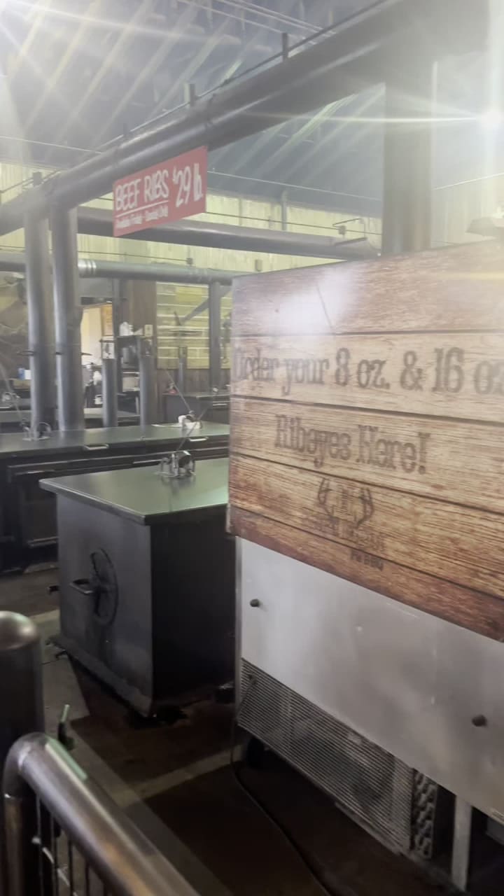 Video review of Hard Eight BBQ