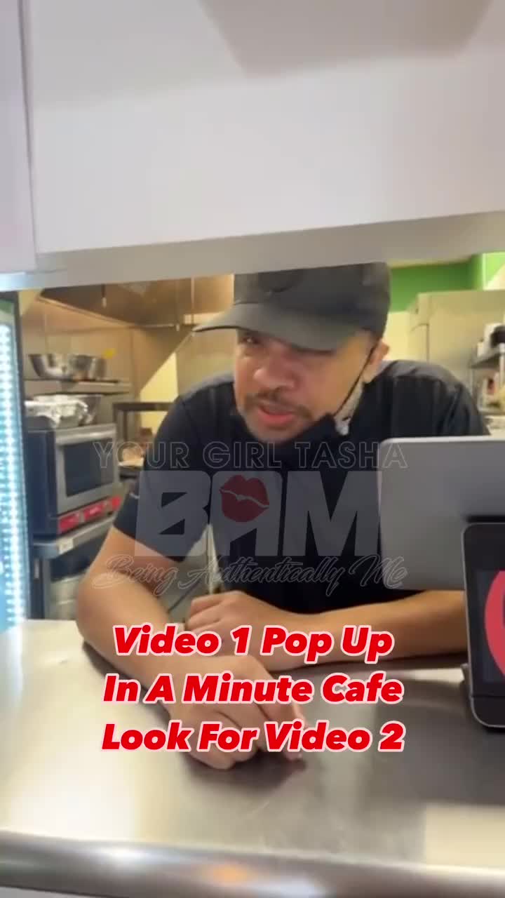 In A Minute Cafe Lounge