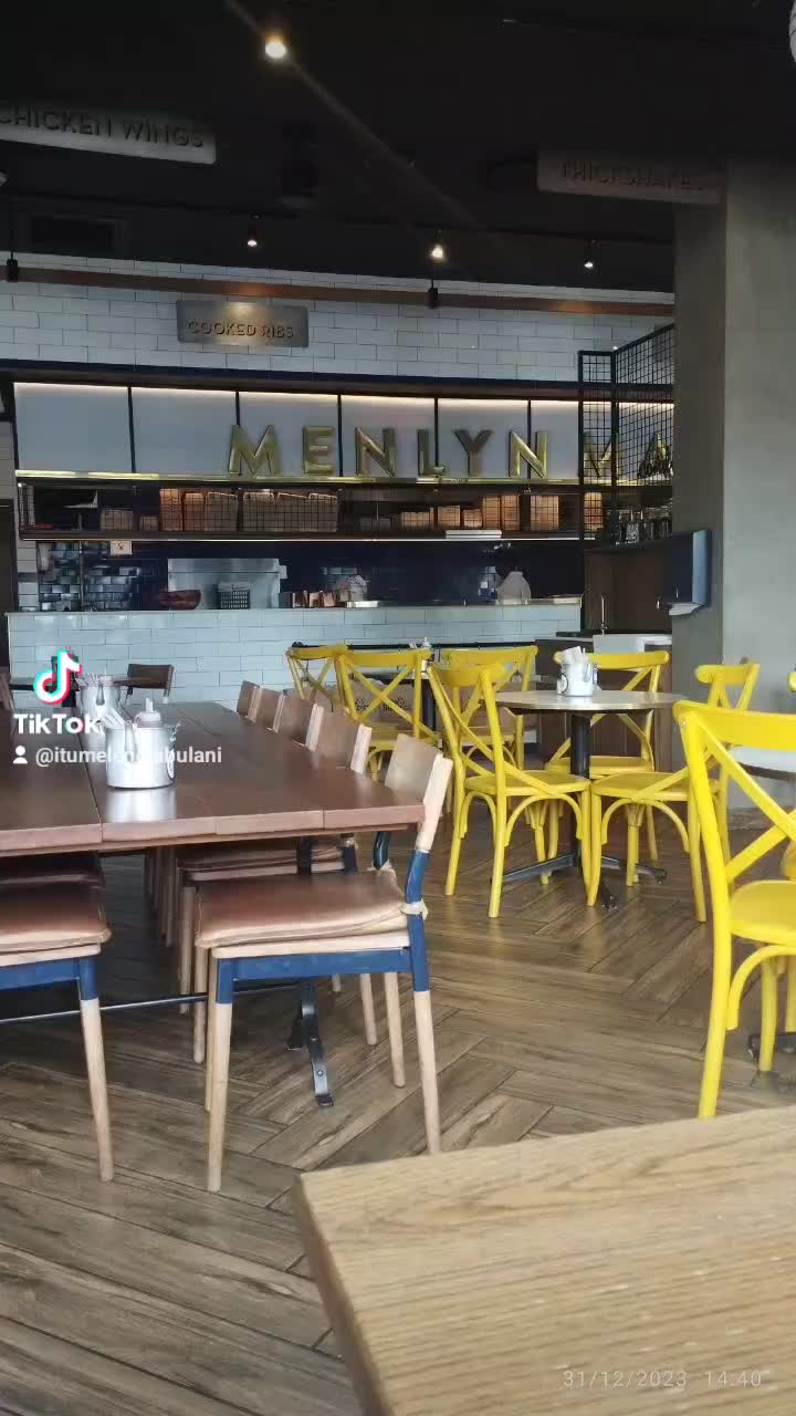 Ribs & Burgers Menlyn Maine