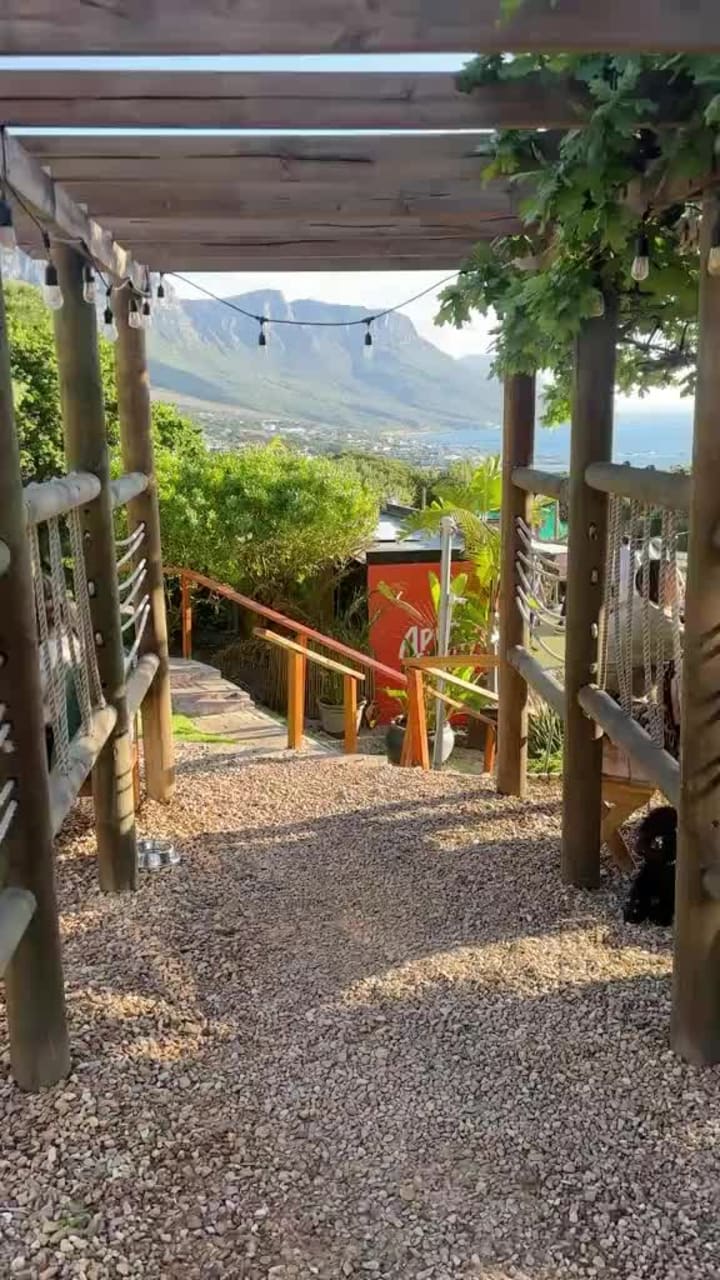 Video review of The Lawns At The Roundhouse