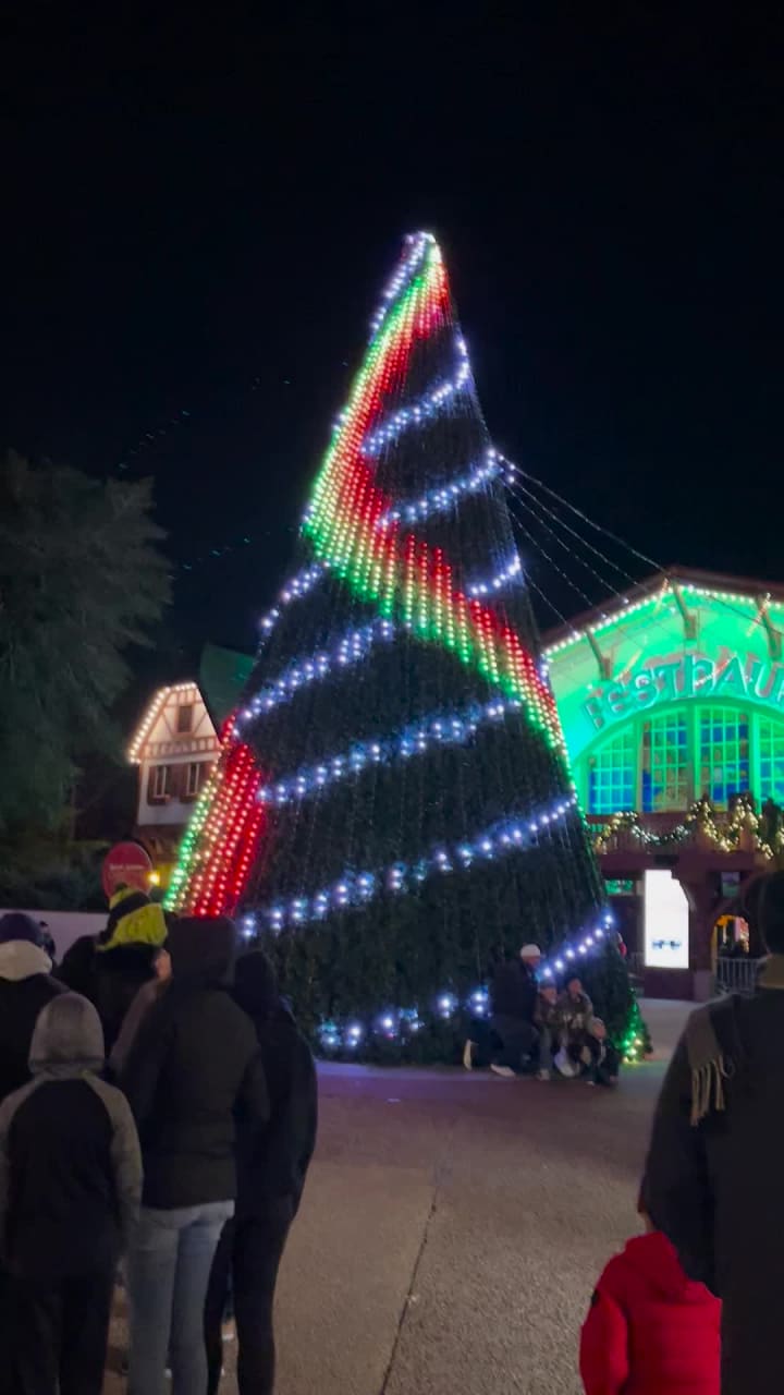 Video review of Das Festhaus