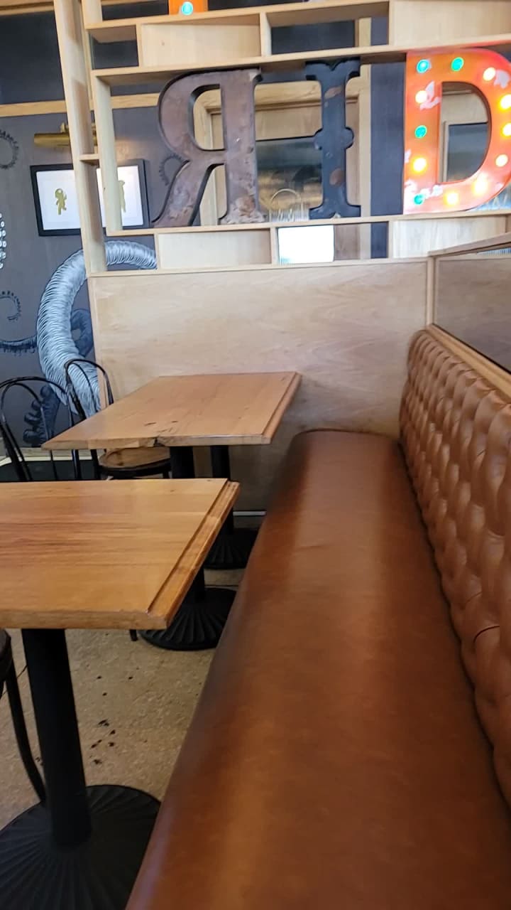 Video review of Holt's